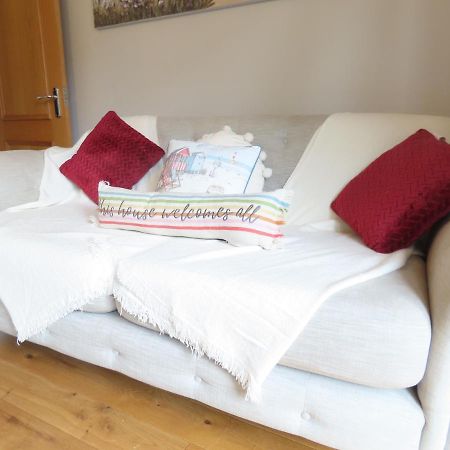 Entire Seaside Luxury Home With On Site Parking! Poole Eksteriør bilde
